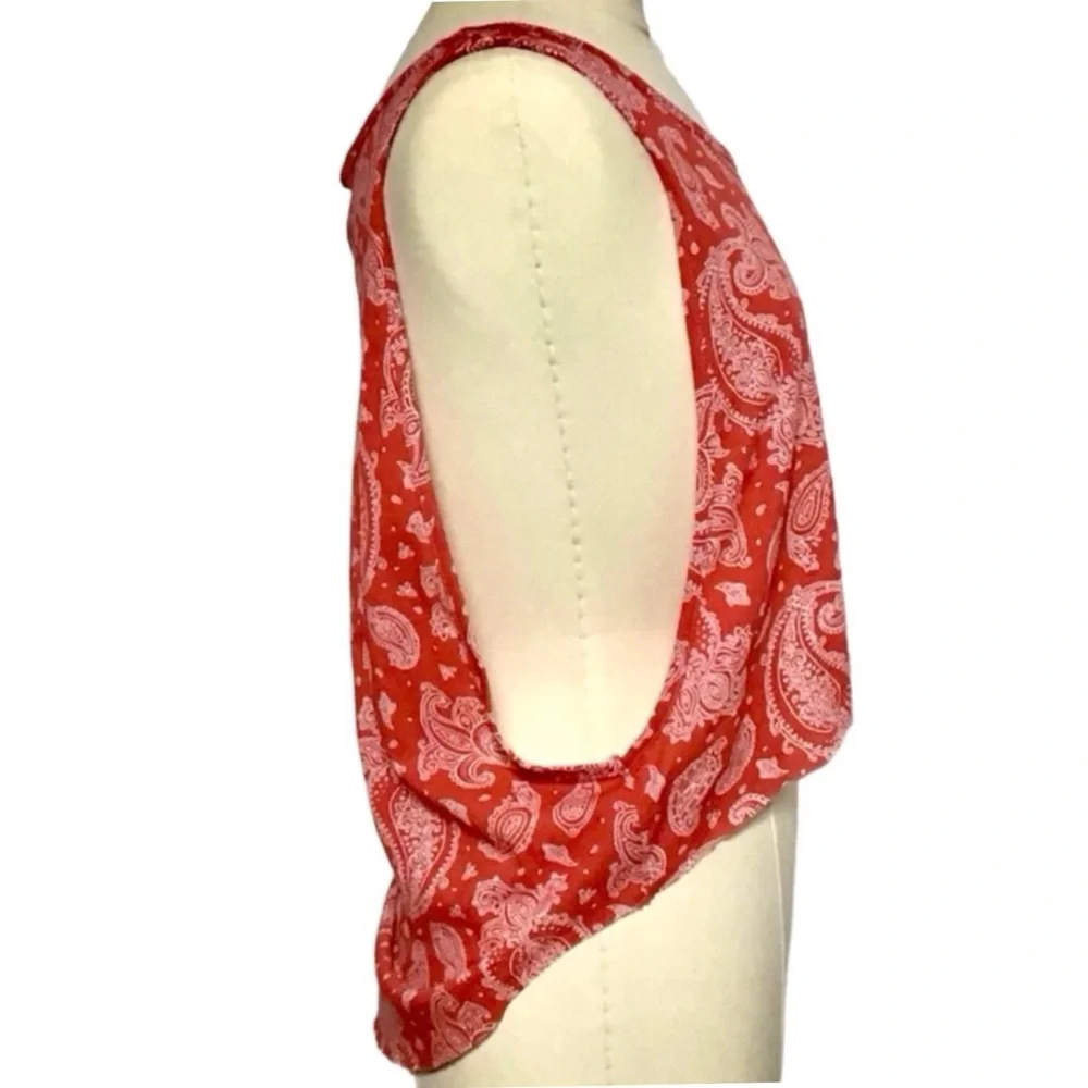 Spencer’s Paisley Print Hi-Lo Muscle Tank (NWT) (Size: Medium)